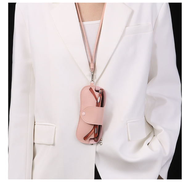 Hochwertiges, handgefertigtes Brillenetui aus Leder mit Umhängeband