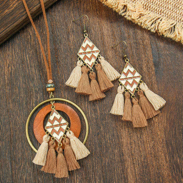 ボヘミアンシックなヴィンテージ木製レイヤードタッセルネックレス、イヤリング付き 339